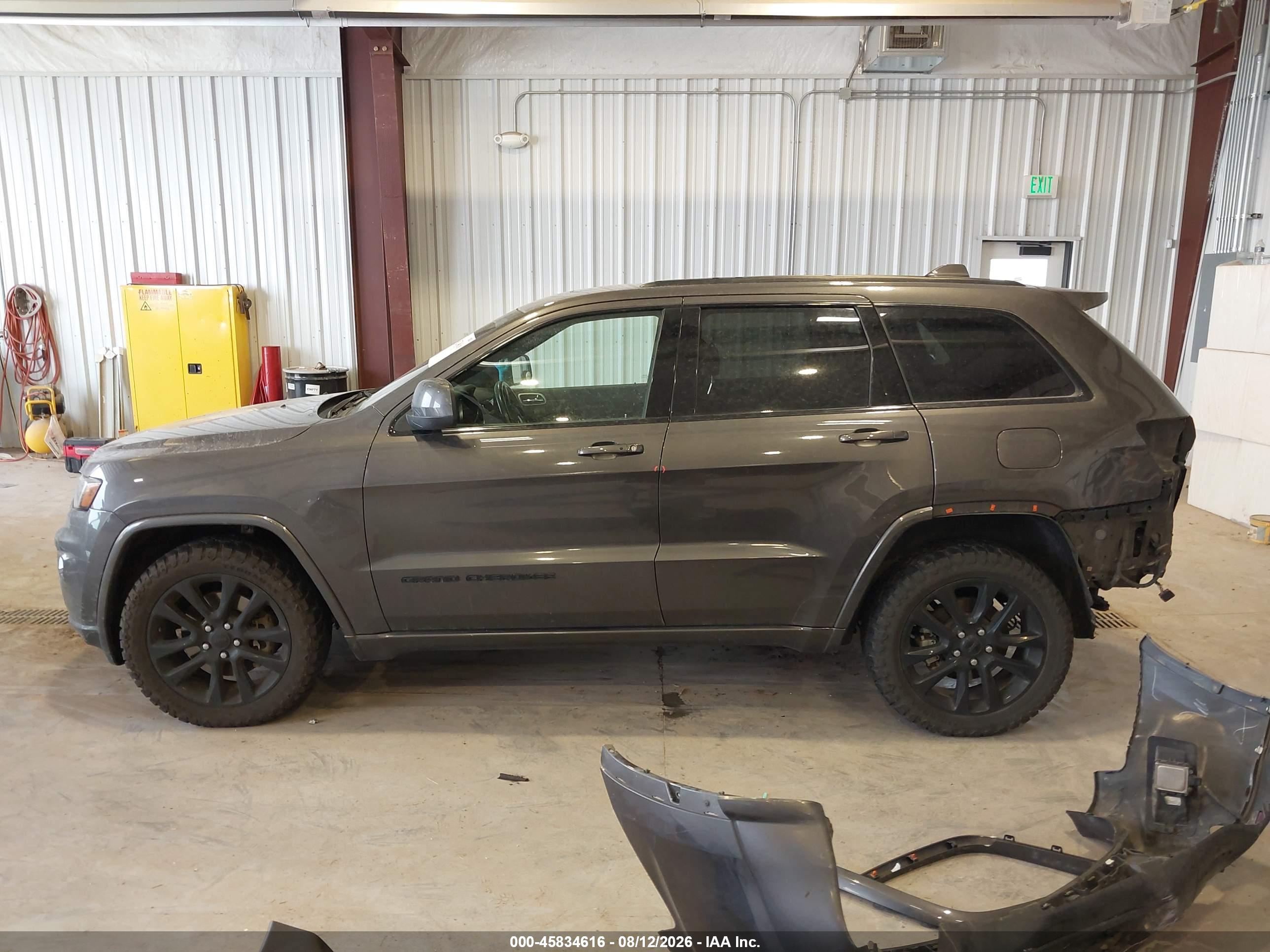 2021 JEEP GRAND CHEROKEE LAREDO X 4X4