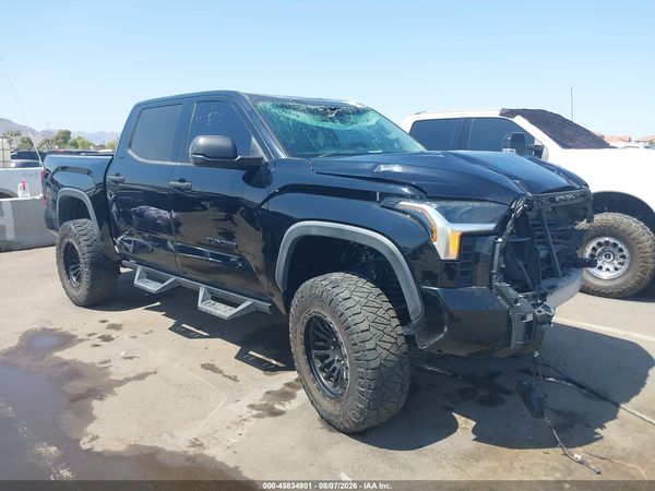2022 TOYOTA TUNDRA SR5