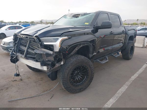 2022 TOYOTA TUNDRA SR5