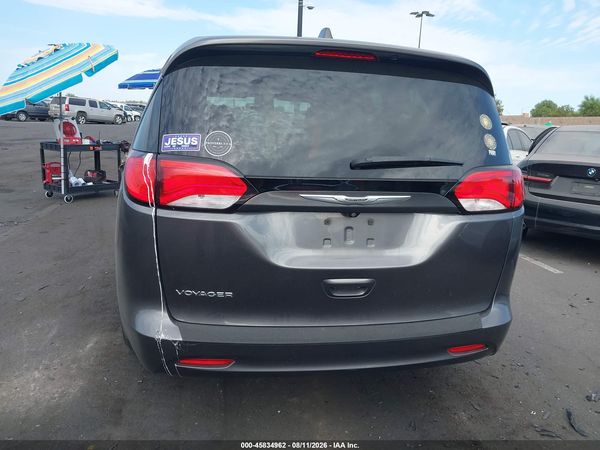 2022 CHRYSLER VOYAGER LX