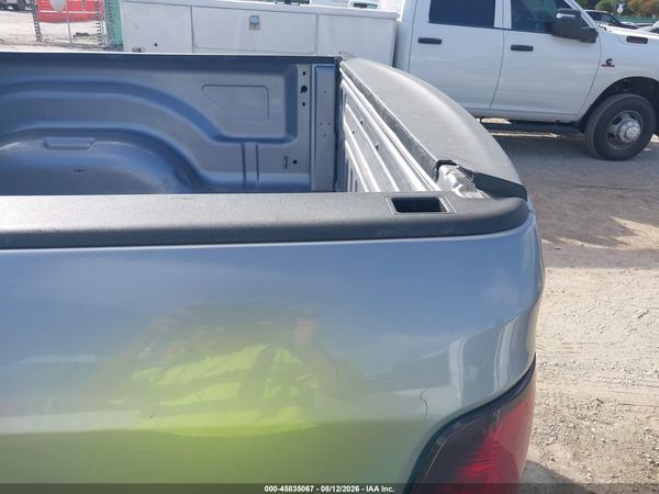 2024 RAM 1500 CLASSIC SLT  4X2 6'4 BOX