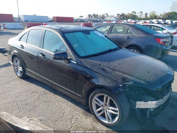 2013 MERCEDES-BENZ C 250 SPORT