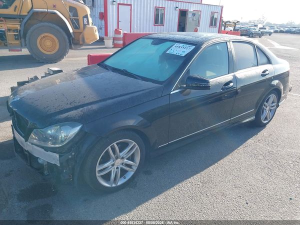 2013 MERCEDES-BENZ C 250 SPORT