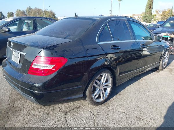 2013 MERCEDES-BENZ C 250 SPORT