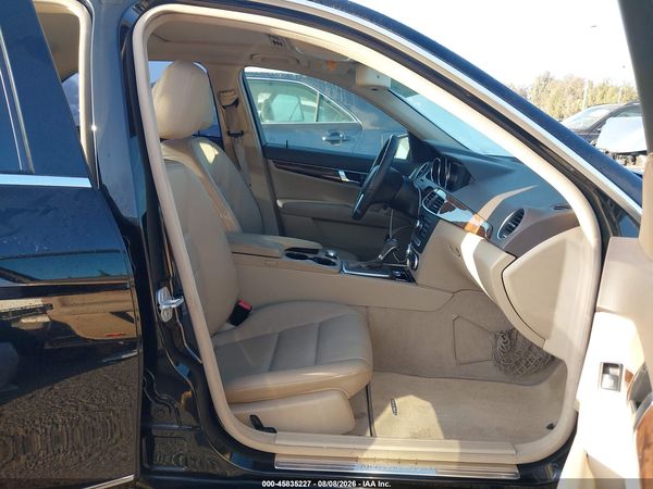 2013 MERCEDES-BENZ C 250 SPORT