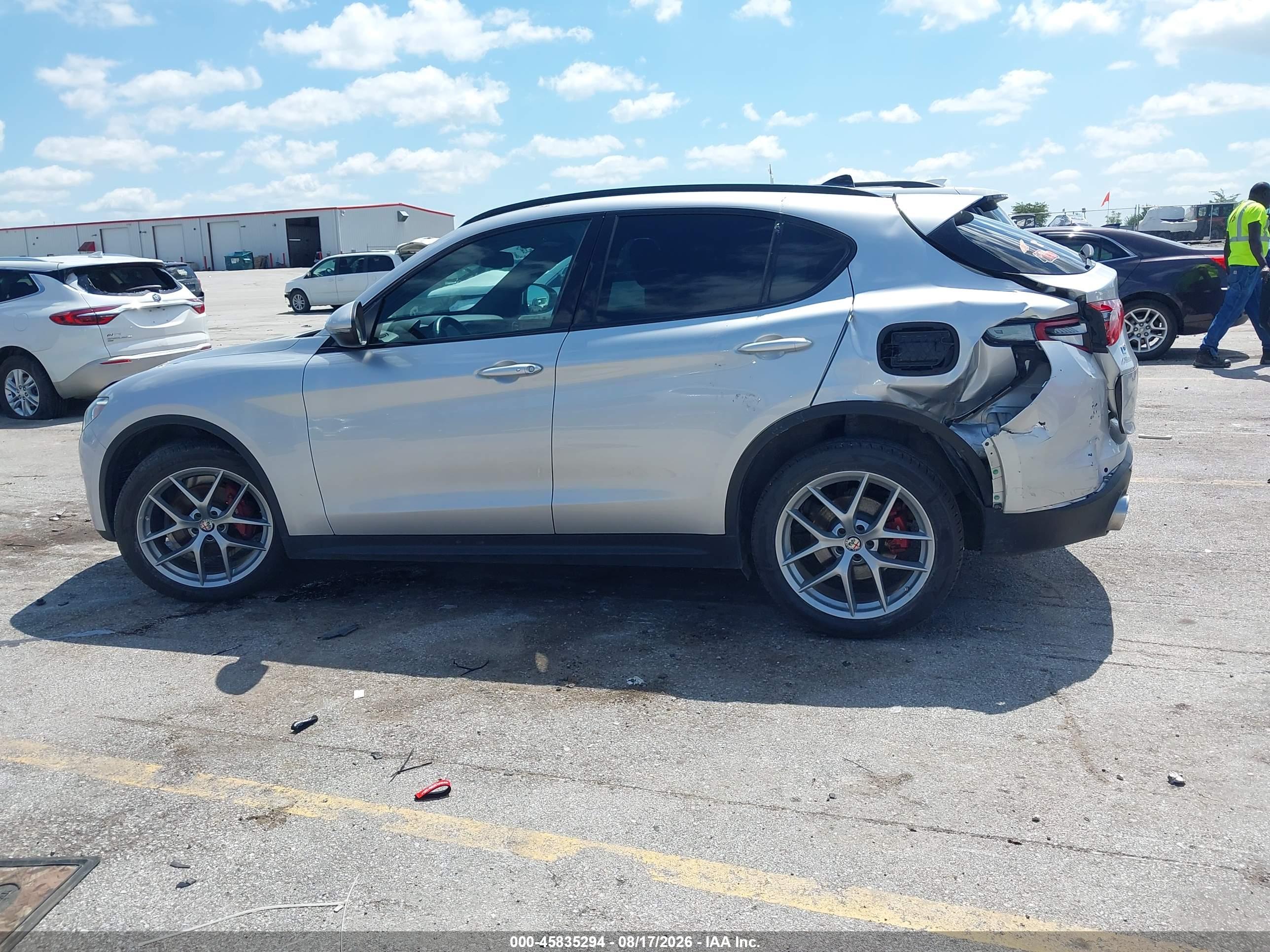2018 ALFA ROMEO STELVIO TI SPORT AWD