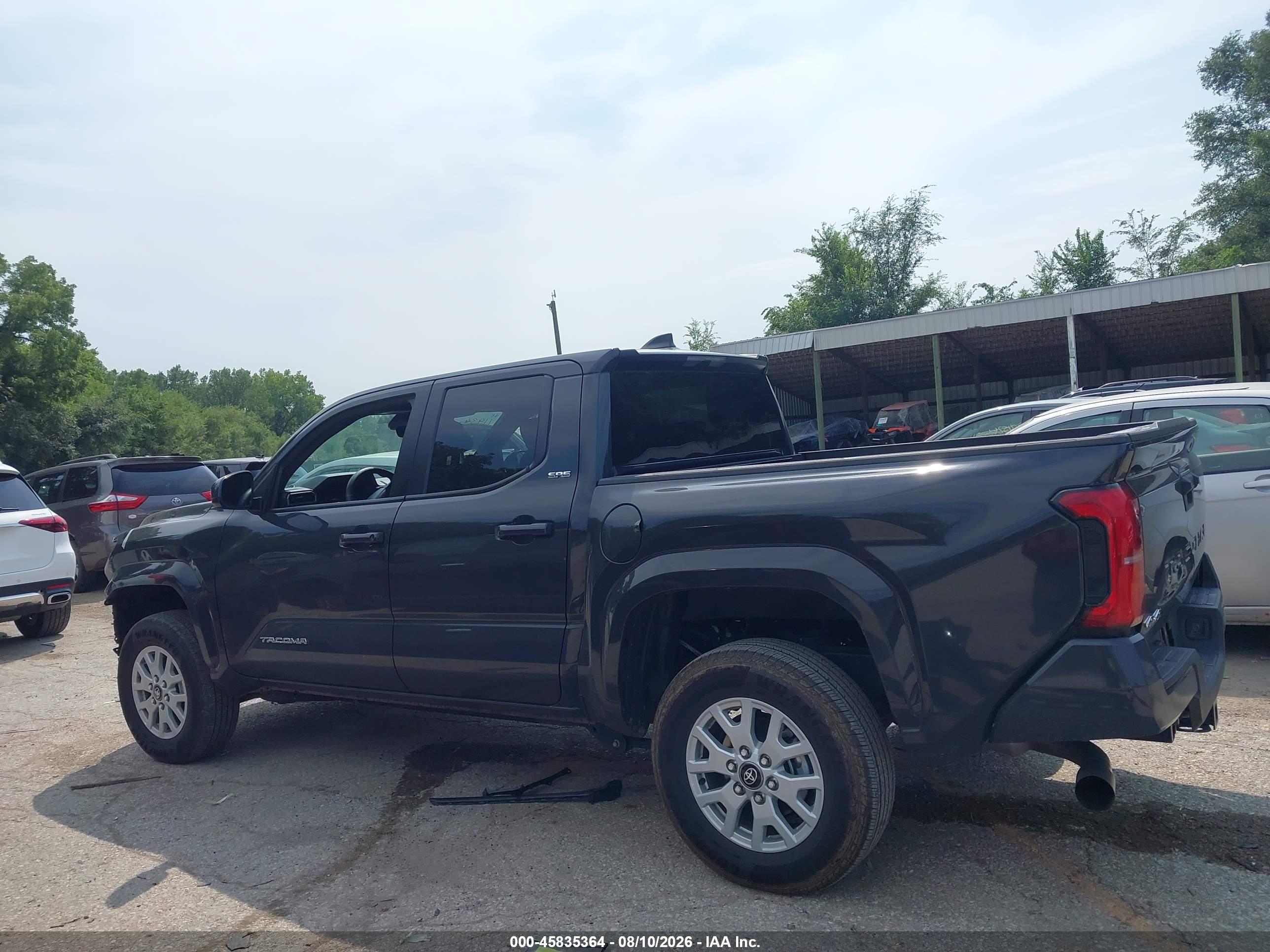 2025 TOYOTA TACOMA SR5