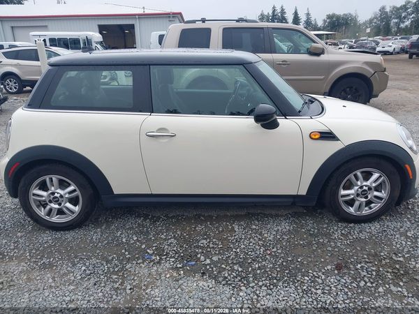 2013 MINI HARDTOP COOPER