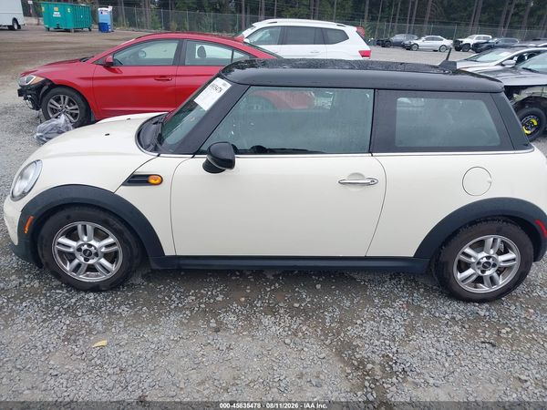 2013 MINI HARDTOP COOPER