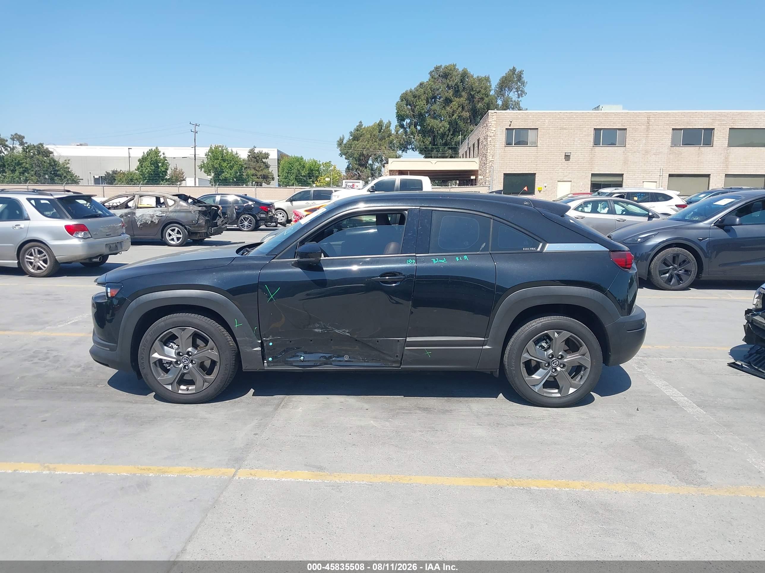 2022 MAZDA MX-30 EV PREMIUM PLUS