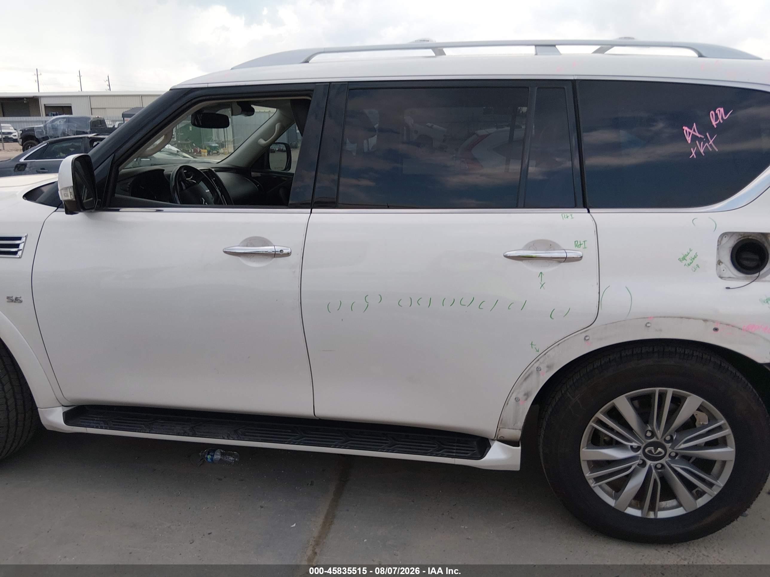 2020 INFINITI QX80 LUXE
