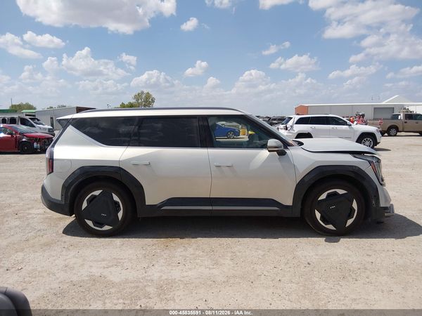 2024 KIA EV9 LAND