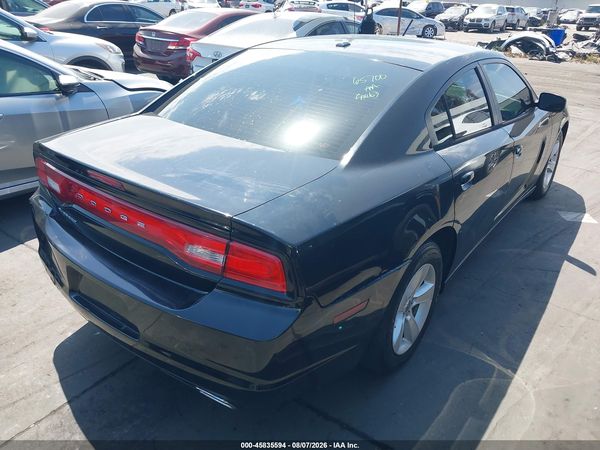 2012 DODGE CHARGER SE