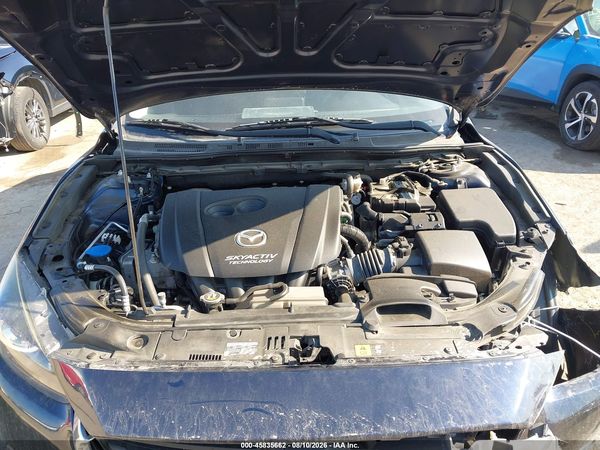 2018 MAZDA MAZDA3 TOURING