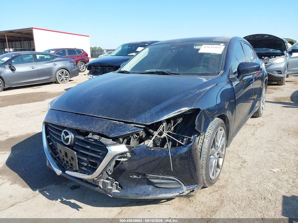 2018 MAZDA MAZDA3 TOURING