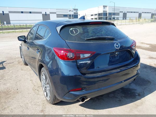 2018 MAZDA MAZDA3 TOURING