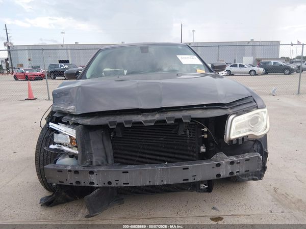 2016 CHRYSLER 300 LIMITED