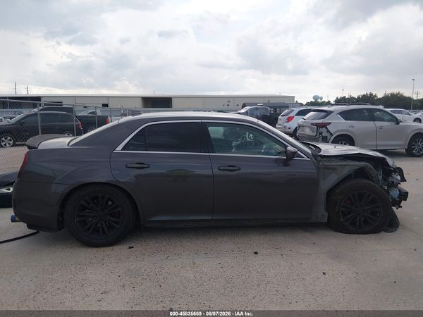 2016 CHRYSLER 300 LIMITED