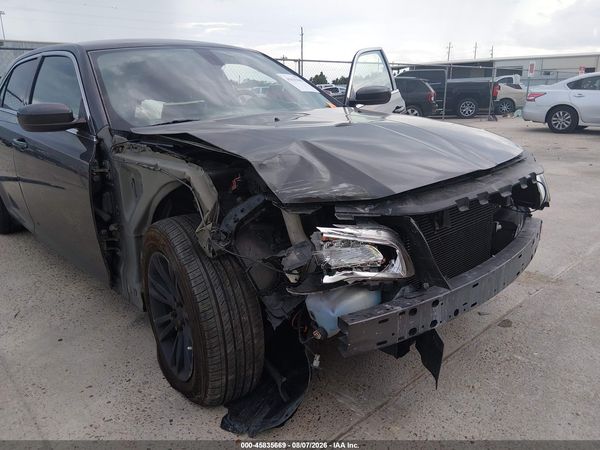 2016 CHRYSLER 300 LIMITED