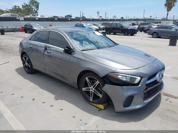 2019 MERCEDES-BENZ A 220 A220