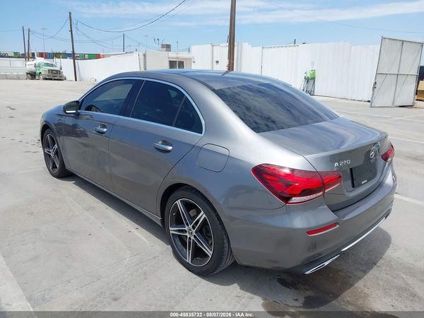2019 MERCEDES-BENZ A 220 A220