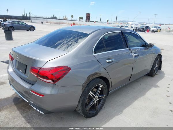 2019 MERCEDES-BENZ A 220 A220