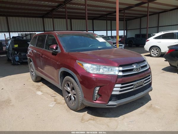 2019 TOYOTA HIGHLANDER LE