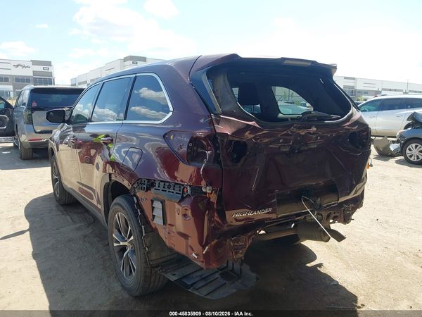 2019 TOYOTA HIGHLANDER LE