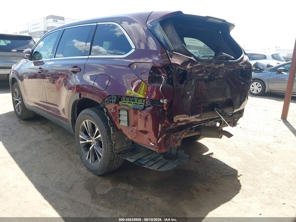 2019 TOYOTA HIGHLANDER LE