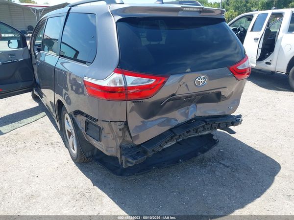 2018 TOYOTA SIENNA LE 8 PASSENGER — I6