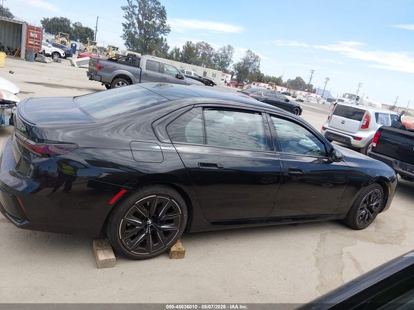 2025 BMW 740I