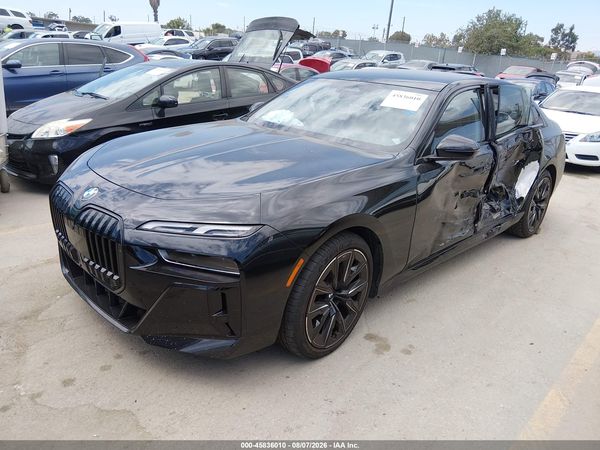 2025 BMW 740I