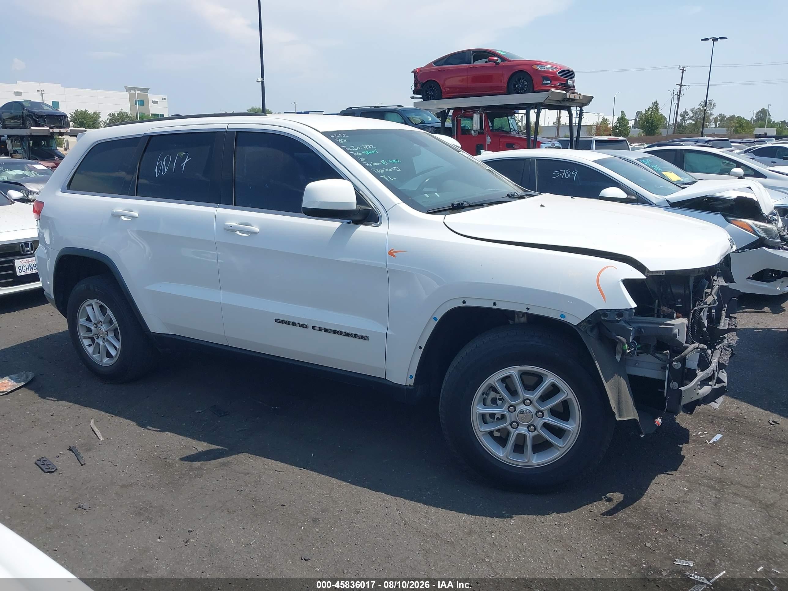 2018 JEEP GRAND CHEROKEE LAREDO 4X2