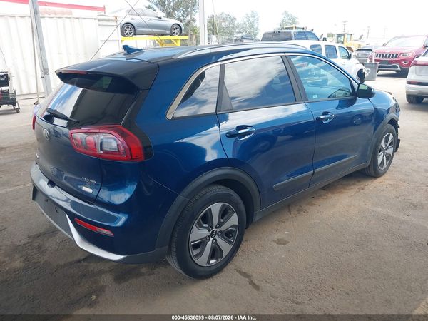 2017 KIA NIRO LX