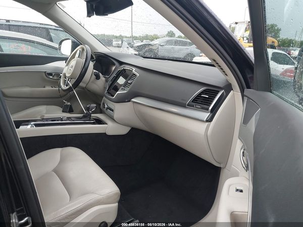 2017 VOLVO XC90 T6 MOMENTUM