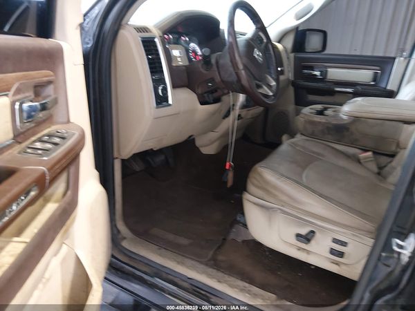 2017 RAM 1500 LARAMIE  4X4 5'7 BOX