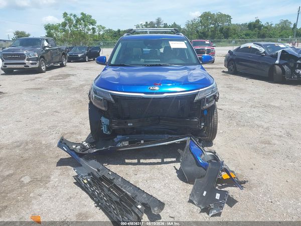 2021 KIA SELTOS EX