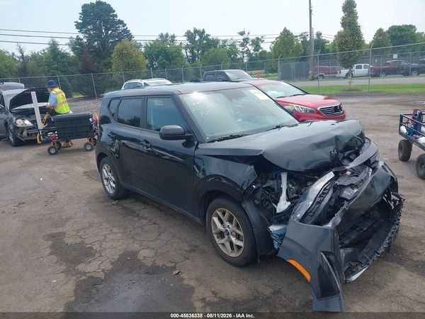 2023 KIA SOUL S
