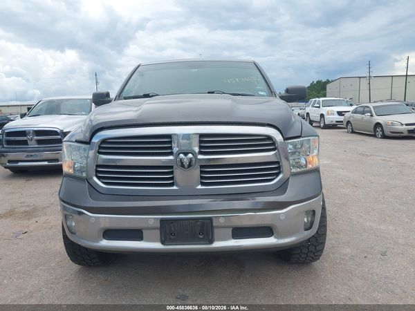 2016 RAM 1500 SLT