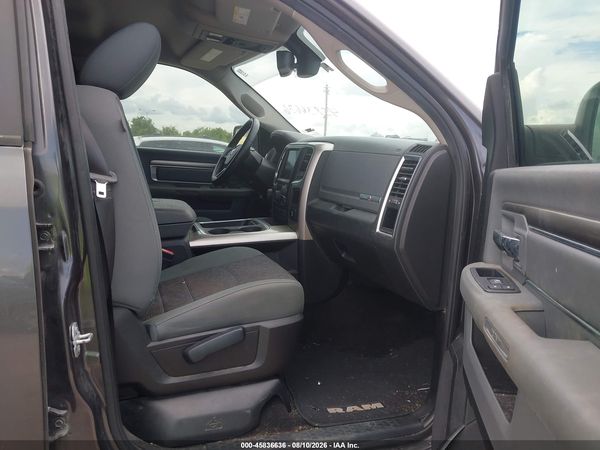 2016 RAM 1500 SLT