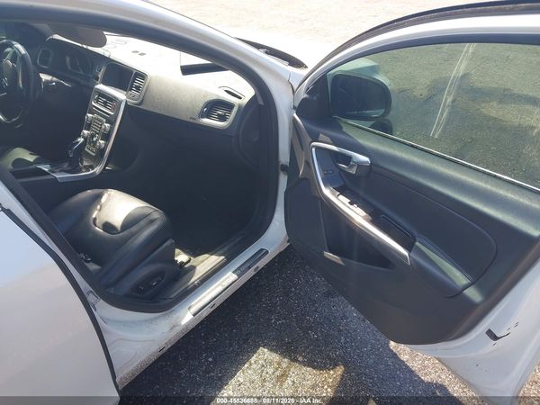 2016 VOLVO V60 T5 DRIVE-E PREMIER