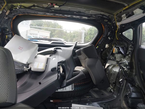 2024 SUBARU CROSSTREK PREMIUM — I8