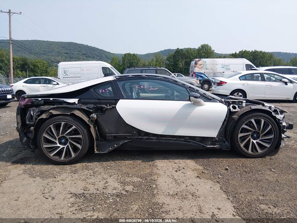 2015 BMW I8
