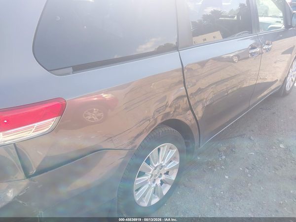2014 TOYOTA SIENNA XLE 7 PASSENGER