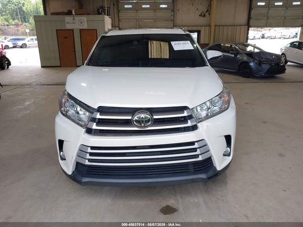 2019 TOYOTA HIGHLANDER XLE