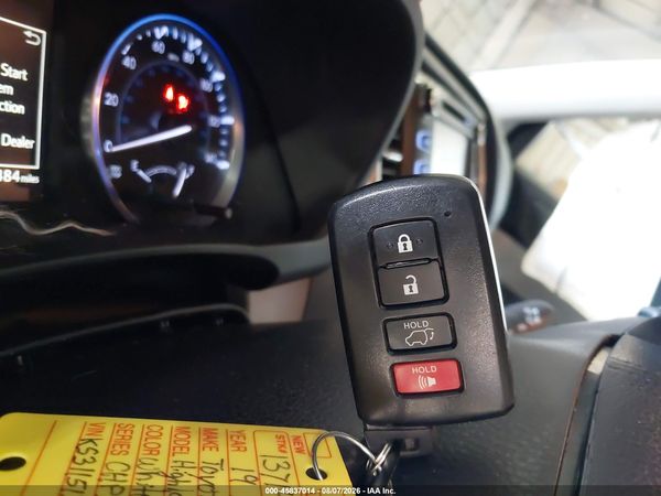 2019 TOYOTA HIGHLANDER XLE