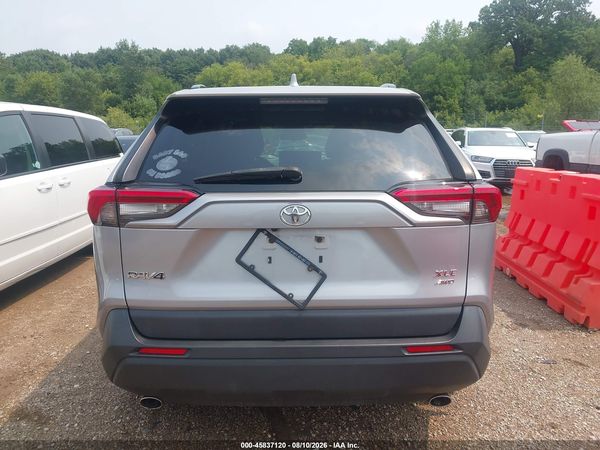 2019 TOYOTA RAV4 XLE