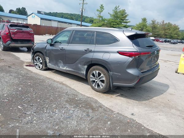 2023 TOYOTA HIGHLANDER HYBRID XLE