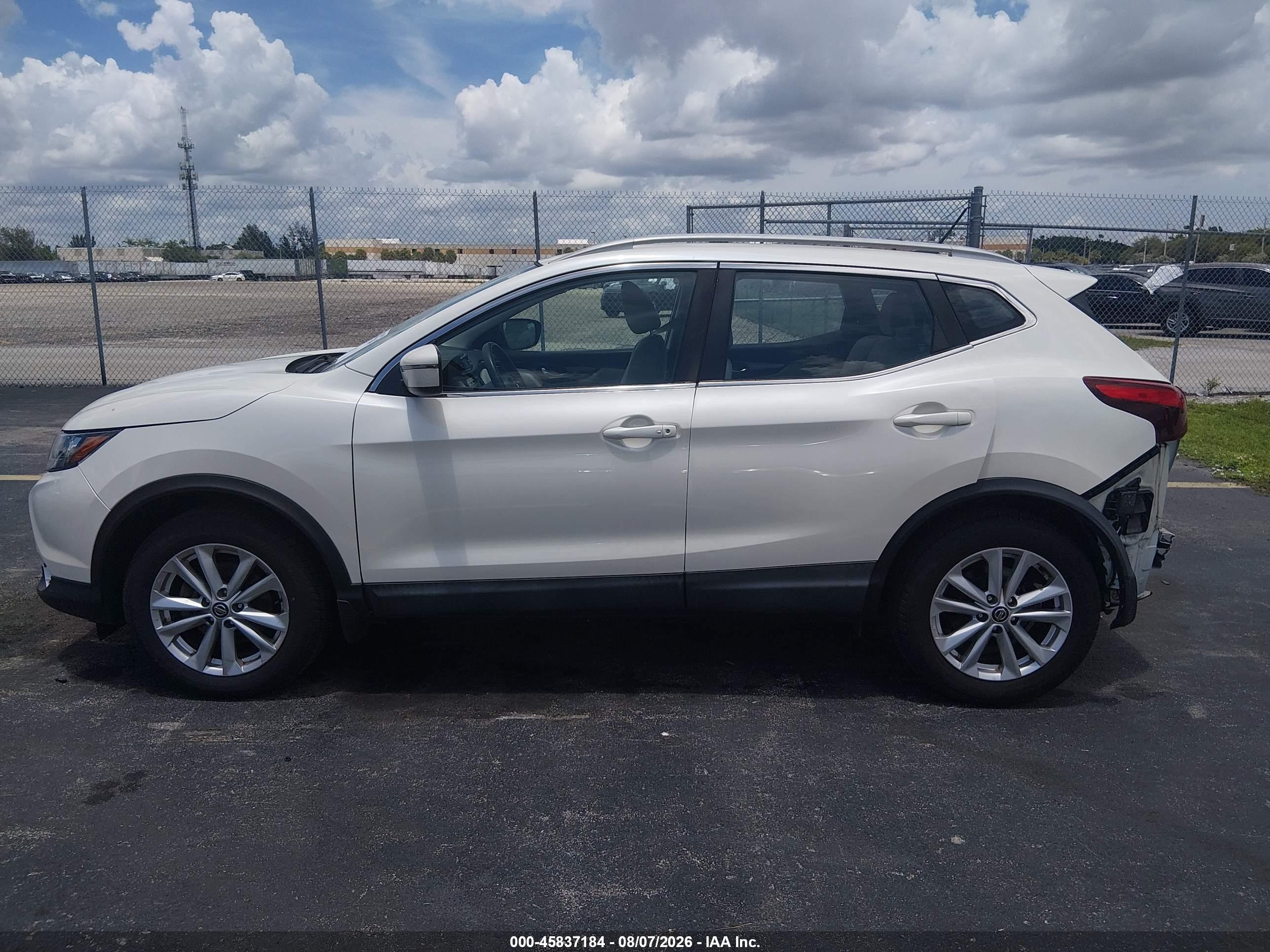 2019 NISSAN ROGUE SPORT SV