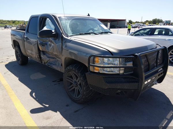 2013 CHEVROLET SILVERADO C1500 LT — I1